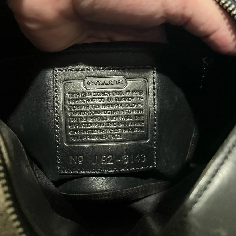 🔥Coach Black Cowhide Leather Shoulder Bag. Excellent Used Condition. - Picture 3 of 12